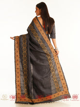 Load image into Gallery viewer, Earthen Aura - Black Saree