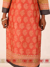 Load image into Gallery viewer, Paisley Perfect Tussar Kurta