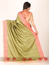 Load image into Gallery viewer, Lush and Lovely - Saree