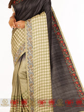Load image into Gallery viewer, Check It Out tussar - Saree