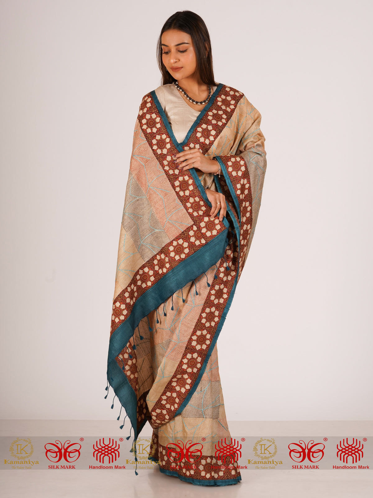 Flower Power - Kantha Saree