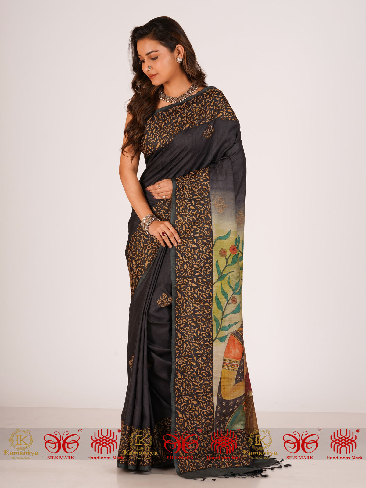 Sakhi - Black Saree