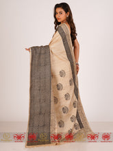 Load image into Gallery viewer, Kamal Khile - Beige &amp; Black Saree
