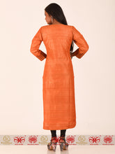 Load image into Gallery viewer, Narangi - Tussar Kurta
