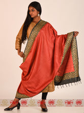 Load image into Gallery viewer, Red Green Tussar Dupatta
