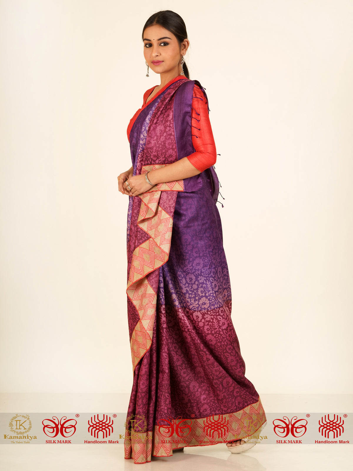 Abir Bhora - Saree