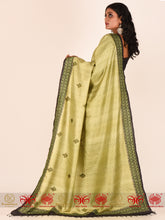 Load image into Gallery viewer, Glow it with Green - Saree

