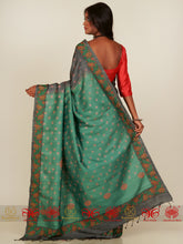 Load image into Gallery viewer, Girlish Green - Saree

