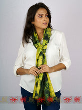 Load image into Gallery viewer, Green Mulberry Scarf

