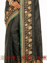 Load image into Gallery viewer, Phool Khile - Saree
