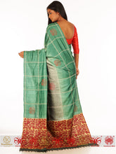 Load image into Gallery viewer, Do Premi - Saree
