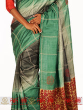 Load image into Gallery viewer, Do Premi - Saree
